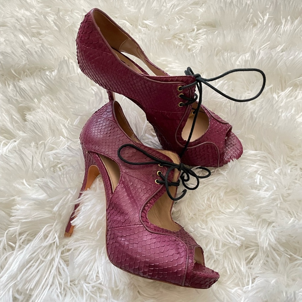 POUR LA VICTOIRE  Snakeskin Leather Rima Booties